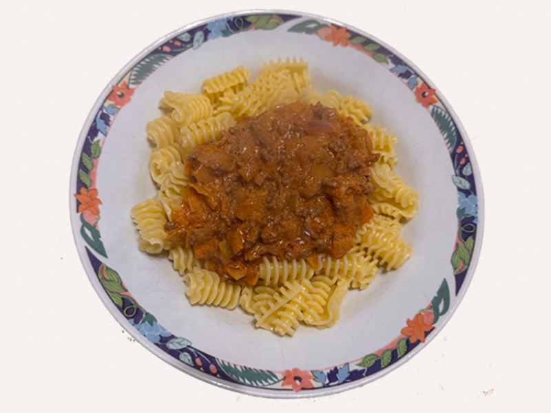 Nudeln mit Hackfleischsoße